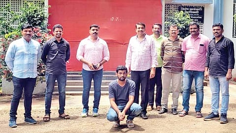 बोगस आयबी अधिकार्यास अटक