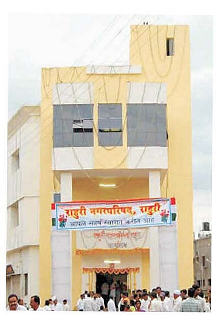 शिवसेना-भाजपाचा राहुरी नगरपरिषदेत ठिय्या