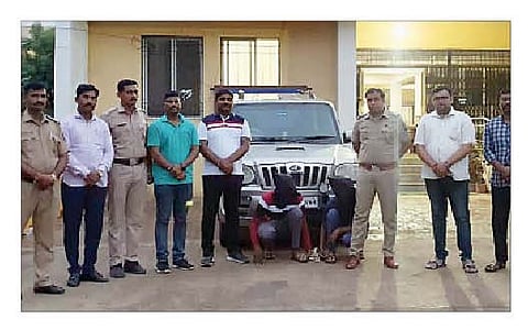 शिकलकर टोळीचा पर्दाफाश करणारे भिगवण पोलिस पथक.