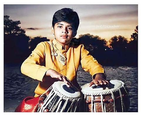 पुणे : बाल तबलावादक सोहम गोराणेला चौरासिया शिष्यवृत्ती