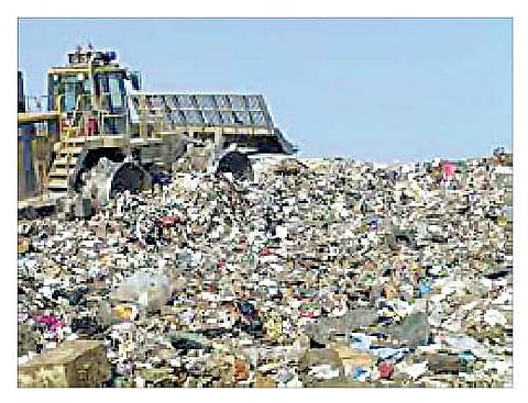 पुणे : घनकचरा प्रकल्प 15 ऑगस्टपर्यंत करा