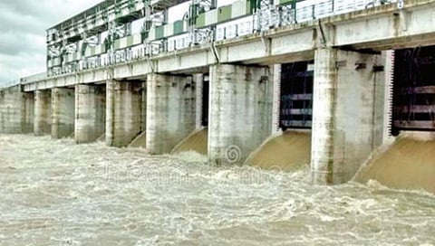 नांदेड : ‘बाभळी’चे पाणी तेलंगणात; शेतीक्षेत्राला लाभ नसल्याने नाराजी