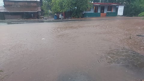 लोणावळ्यात मागील 24 तासात तब्बल 220 मिलिमीटर पावसाची नोंद