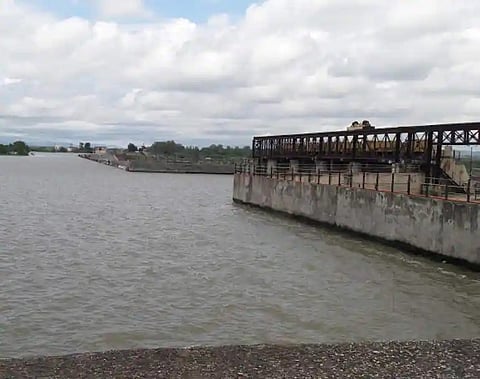 कोपरगाव : नांदूर मध्यमेश्वर धरणातून विसर्ग घटविला