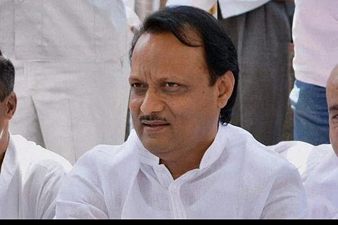 अधिवेशनाचा कालावधी एक आठवड्याने वाढवण्यात यावा : अजित पवार