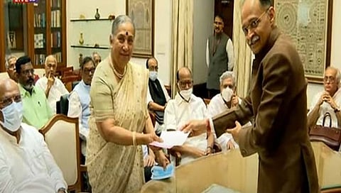 Vice President Election : विरोधी पक्षाच्या उमेदवार मार्गारेट अल्वा यांचा अर्ज दाखल