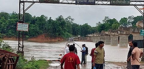 गडचिरोलीत पुन्हा मुसळधार पाऊस, चामोर्शी तालुक्यातील अनेक मार्ग बंद