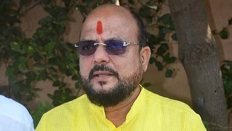 जळगाव : गुलाबराव पाटलांना आता काटे दाखवणार : उद्धव ठाकरेंची टीका