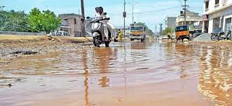 पिंपरी : रस्त्यांवर जमा झालेल्या पाण्यामुळे वाहनचालकांची गैरसोय; जनसंवाद सभेत नागरिकांच्या तक्रारी