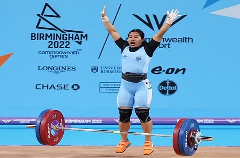 कॉमनवेल्थ : वेटलिफ्टिंगमध्ये रौप्य पदक जिंकणारी बिंद्याराणी देवी कोण आहे?