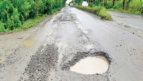 सांगली : इस्लामपूर महामार्ग नव्हे मृत्यूचा मार्ग!