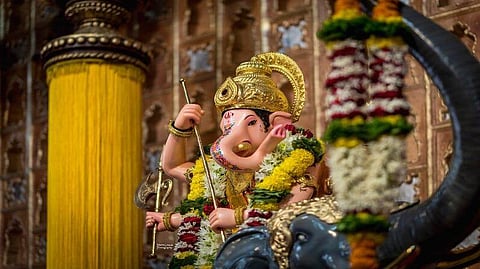 पुणे : गणेश मंडळाला दोनच कमानी उभारण्यास परवानगी