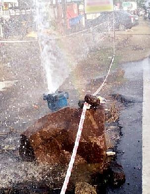 ताथवडेत वॉल लिकेजमुळे हजारो लिटर पाणी वाया