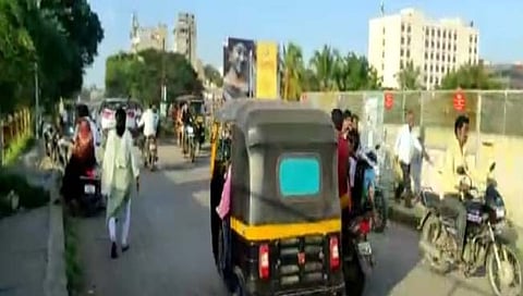 अबब..! सोलापुरात रोज 160 नव्या वाहनांची भर