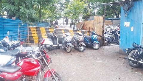 बदलापूरात अडथळ्यांच्या शर्यतीत आणखी एक अडथळा