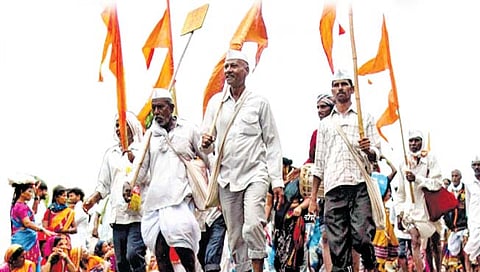 बहार विशेष : दिव्य तेज झळकती!