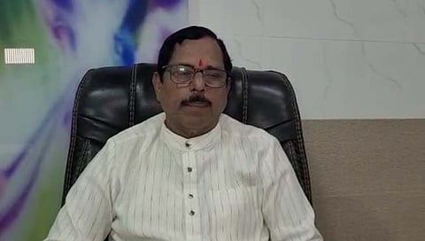 भांडुपमध्ये शिवसेनेला खिंडार; माजी आमदार अशोक पाटील शिंदे गटात