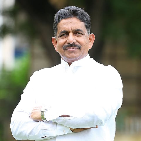 खडकवासला : समाविष्ट गावांतील कर्मचार्यांना न्याय द्या; आमदार तापकीर यांचे राज्य सरकारला साकडे