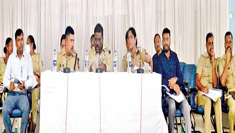 कायदा हातात घेणार्यांची गय नाही