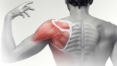 खांदा सटकला