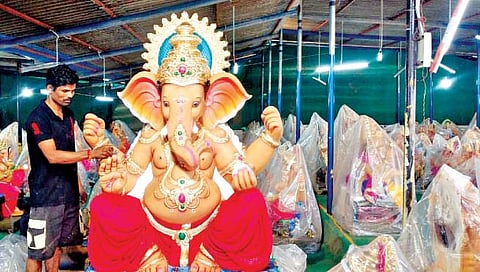 सिंधुदुर्ग : झरेबांबरच्या धनगरपुत्राची लक्षवेधी मूर्तिकला!