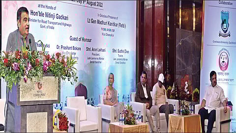 नाशिक : आरोग्य, शिक्षणातून आदिवासींचा सर्वांगीण विकास- ना. नितीन गडकरी