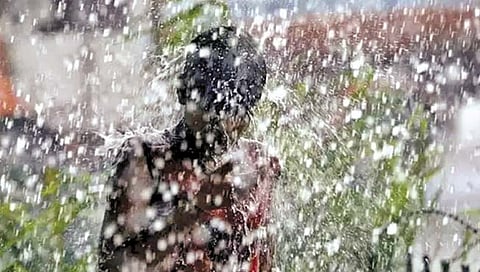 आता पावसाचे पाणीही राहिले नाही शुद्ध!