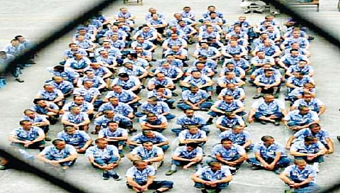 विरोधात बोलणार्यांचा चीनमध्ये मानसिक छळ