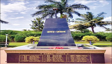 देशसेवेचे व्रत अंगीकारलेले सैनिक टाकळी