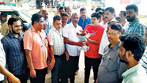 सिंधुदुर्ग : जिल्ह्यात खर्या शिवसेनेची ताकद लवकरच दाखवू : उदय सामंत