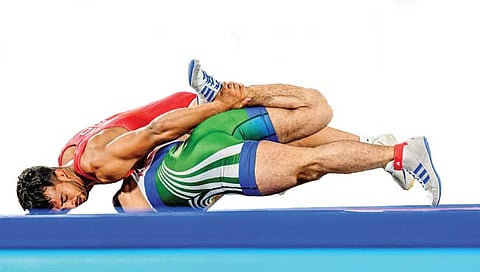 कुस्तीत पुन्हा ‘सुवर्ण’ हॅट्ट्रिक; भारताच्या रविकुमार, नवीन, विनेशने लुटले सोने