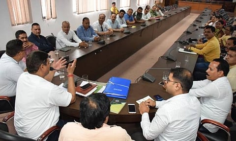 बाणेर : मोहल्ला कमिटीतील समस्या गांभीर्याने घ्या; अधिकारीवर्ग गंभीर नसल्याचा नागरिकांचा आरोप