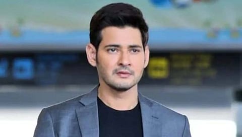 आधी बॉलीवूडविषयी वादग्रस्त वक्तव्य आणि आता पदार्पणाची तयारी!