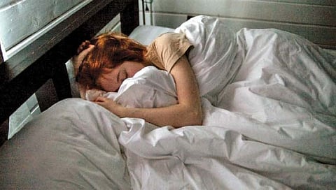 वयानुसार किती तासांची झोप आवश्यक?