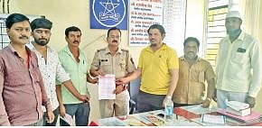 आंतरराज्यीय टोळीने महिलांना घातला गंडा; जुने कपडे घेऊन नवीन देण्याचे दाखवले आमिष