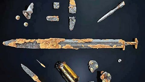 प्राचीन काळातील शस्त्रे, भांड्यांचा शोध