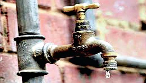 महंमदवाडीमध्ये पाणीटंचाई; पालिका प्रशासनाच्या हलगर्जीपणाचा नागरिकांना फटका