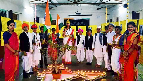 तळेगावमध्ये क्रांतिकारक प्रदर्शन