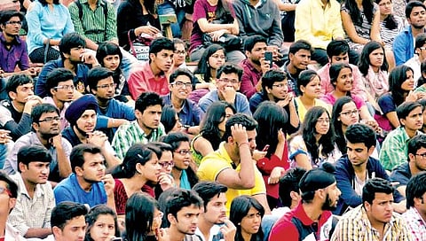 युवक : स्वातंत्र्याचे मोल आणि तरुणाई