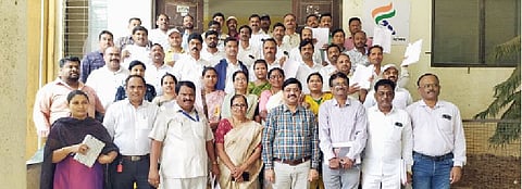 भोर तालुक्यातील 38 ग्रामपंचायतींना ग्रामसचिवालयाचे अंदाजपत्रक मंजुरी पत्रे देण्यात आली.