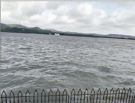 खडकवासला : शहराला पाणीपुरवठा करणार्या खडकवासला धरण साखळीत 28.22 टीएमसी पाणीसाठा