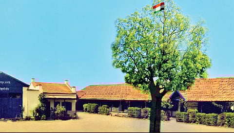 India@75 : कराड- झेंडा फडकावणार्या यशवंतराव चव्हाण यांना झाली होती कैद