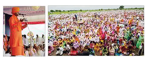 झरेकाठी : कोपरगाव तालुक्यातील कोकमठाण येथे सद्गुरु गंगागिरी महाराज यांच्या सप्ताहात कीर्तन करताना महंत रामगिरी महाराज. (छाया : सोमनाथ डोळे)