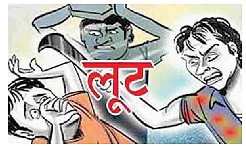 पुणे : कोंढापुरीत दोन कुटुंबांना चोरट्यांनी लुटले