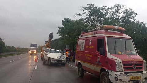 विनायक मेटे यांच्या गाडीला भीषण अपघात, मेटे गंभीर जखमी, उपचार सुरू