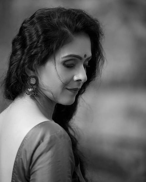 एव्हरग्रीन अभिनेत्री ऐश्वर्या नारकर यांचे हे लूक्स जरूर पाहा