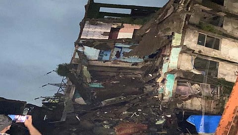 ठाणे : पाच मजली इमारतीचा काही भाग कोसळला; अग्निशमन दलाचे जवान घटनास्थळी दाखल