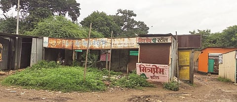 नान्नज येथील बसस्थानकाचा प्रश्न सुटेना नागरिक आंदोलन छेडण्याच्या मार्गावर