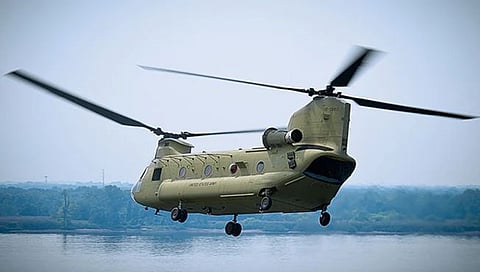 Chinook Helicopter : आग लागण्याच्या जोखिमेमुळे यूएस आर्मीकडून चिनूक हेलिकॉप्टरचा संपूर्ण ताफा ग्राऊंड, भारताने मागितला अहवाल