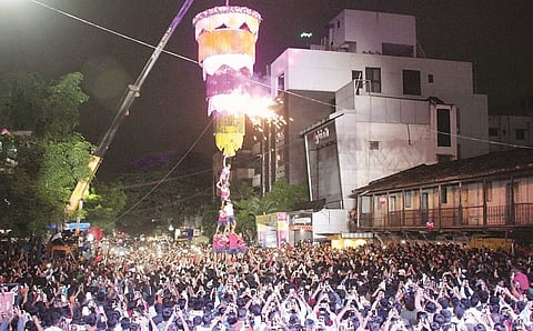 गोविंदा आला रे: दापोलीत तरुणाचा नाचताना हृदयविकाराने मृत्यू